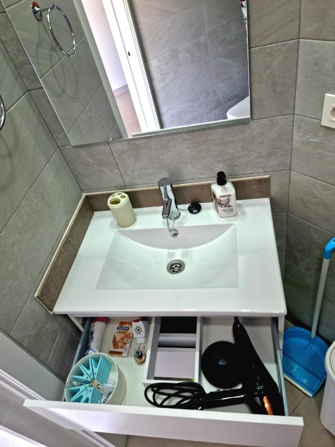 Apartamentos Elemar Free Luggage Storage Málaga Exterior foto